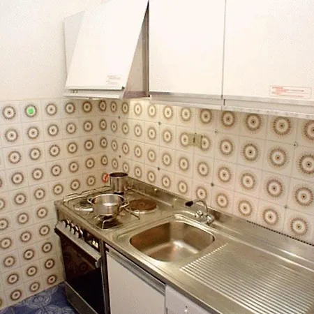 Διαμέρισμα Practical Flat With Communal Garden And Pools In Lignano *